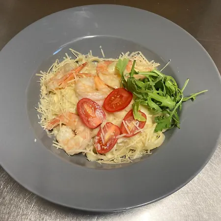 Stara Gorzelnia Hotel *