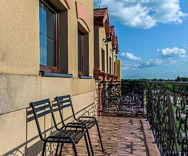 Stara Gorzelnia Lichen Stary