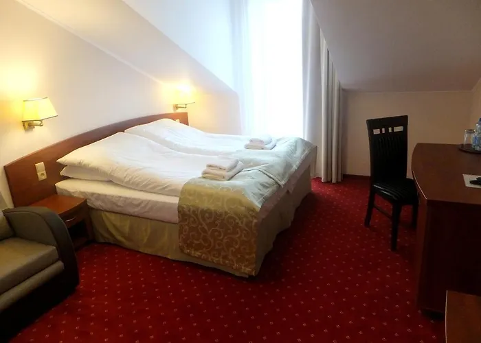 Stara Gorzelnia Hotel *